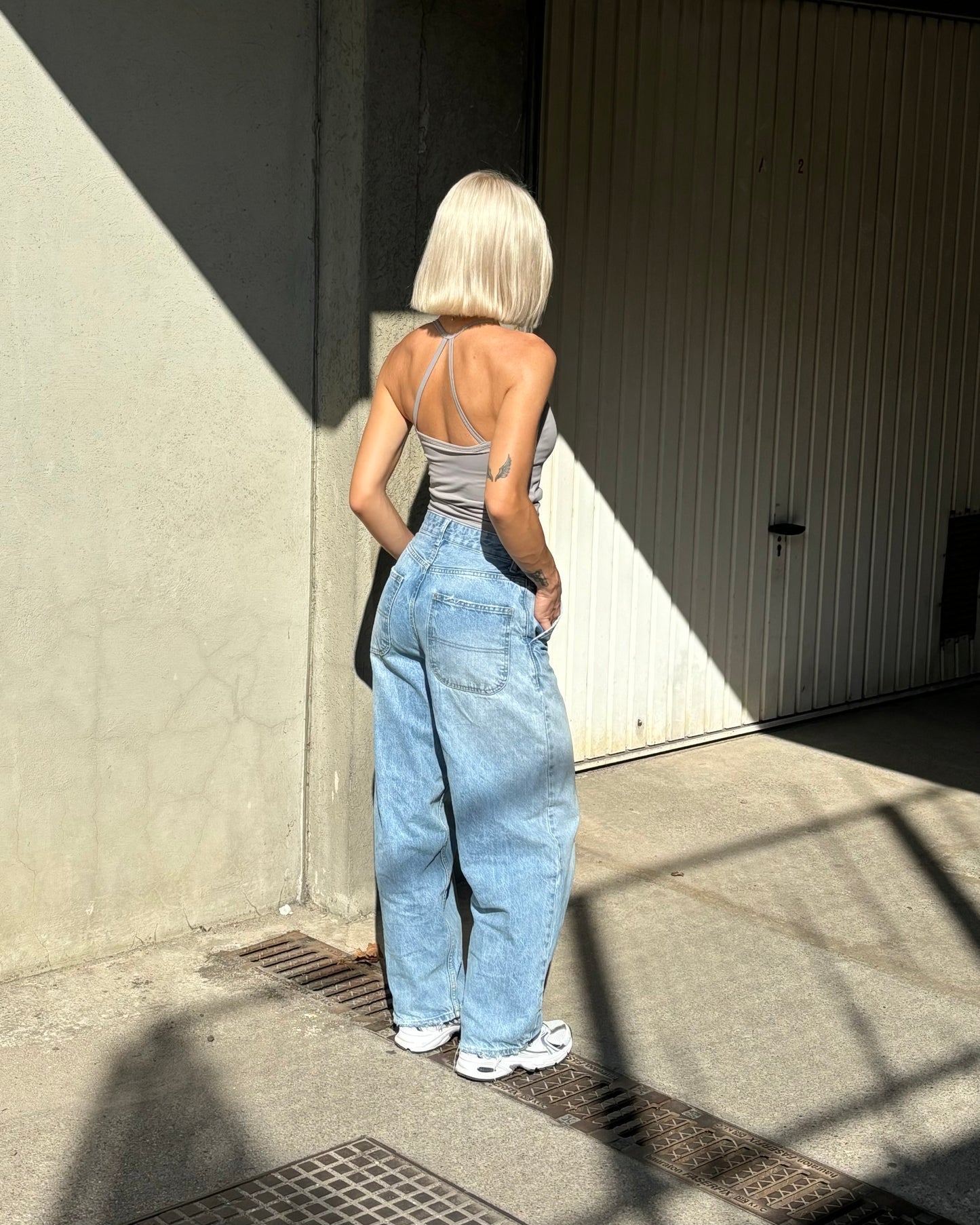 BOSS STRAP TOP