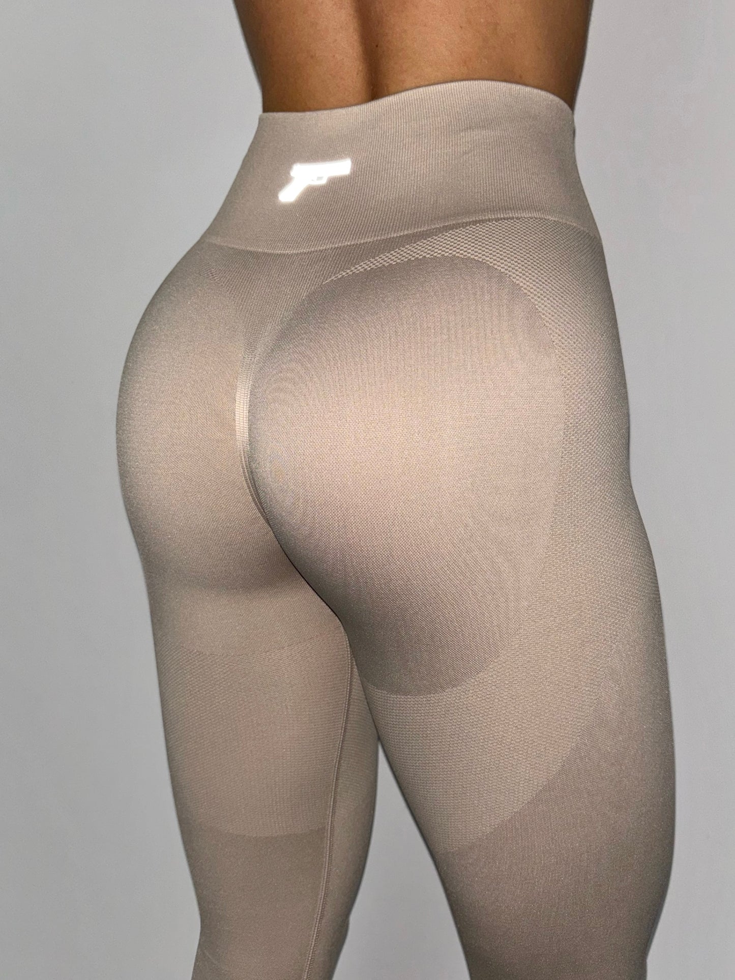 FEMME SEAMLESS LEGGINGS