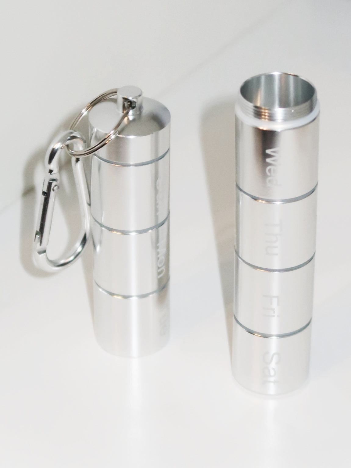 WEEKLY METAL PILL ORGANIZER SILVER