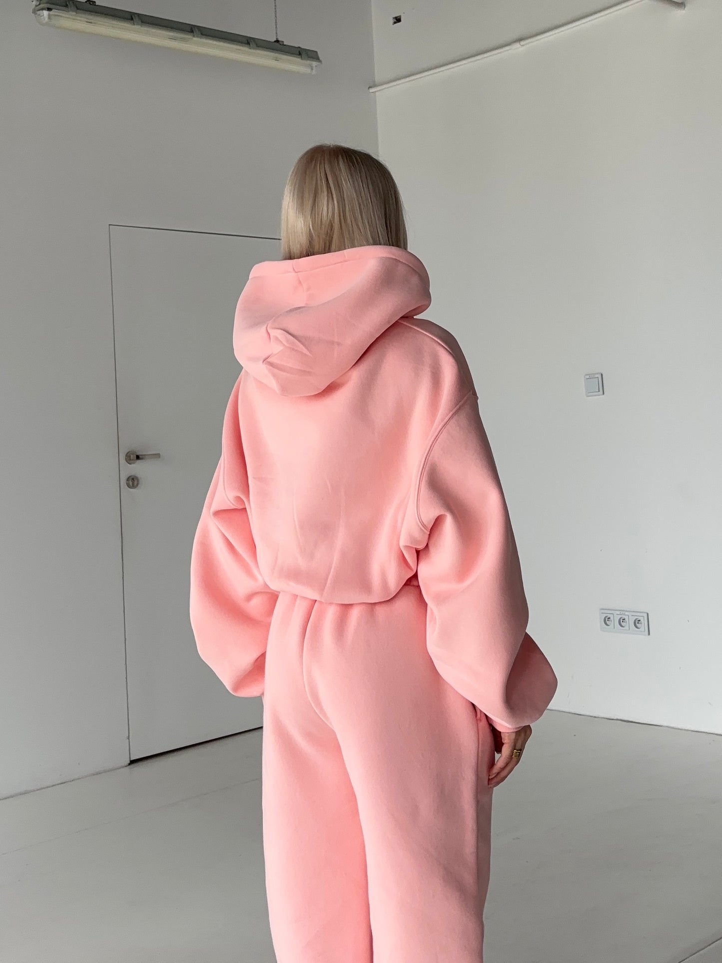 OVERSIZED WOMEN'S HOODIE