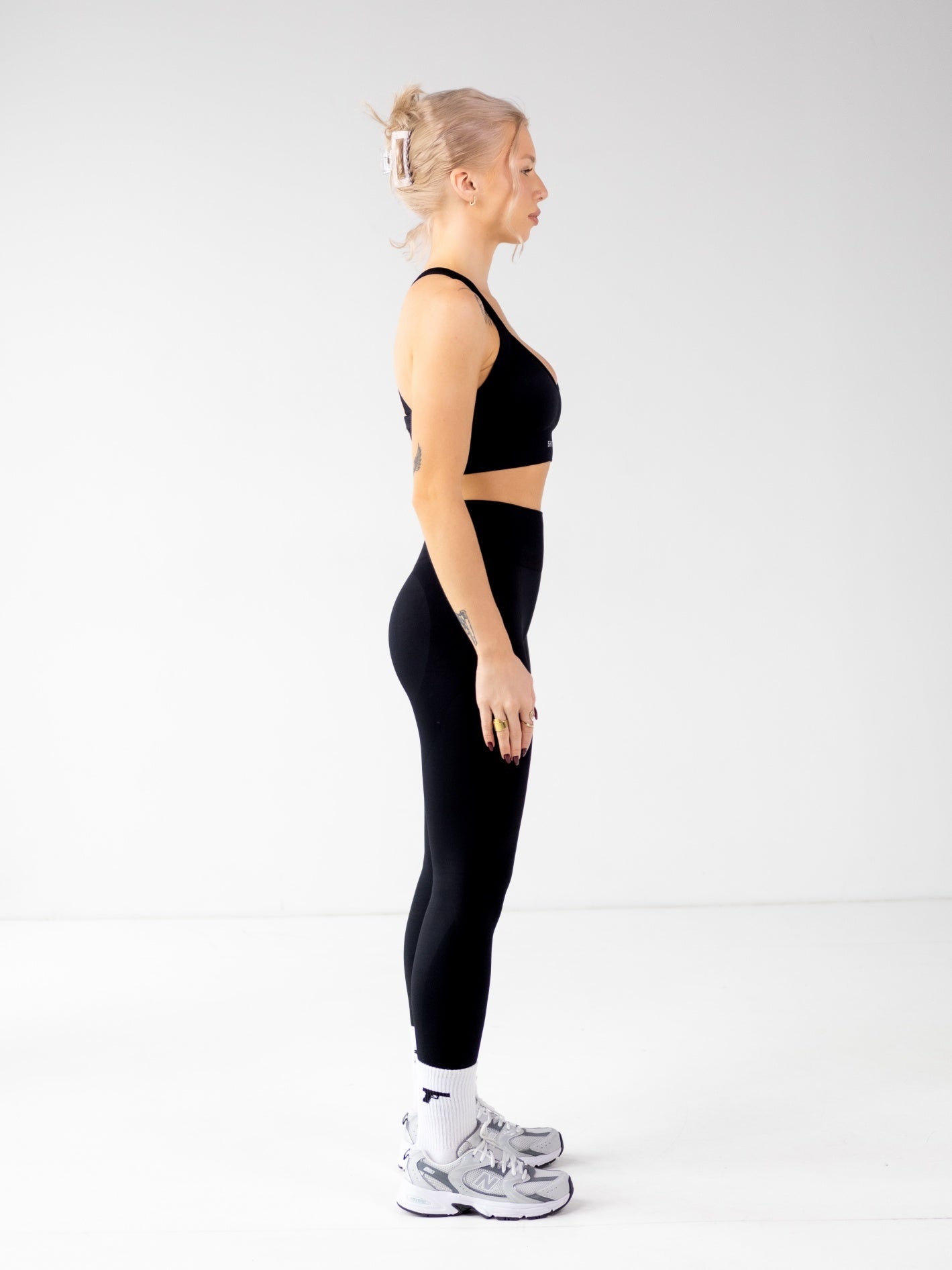 FEMME SEAMLESS LEGGINGS