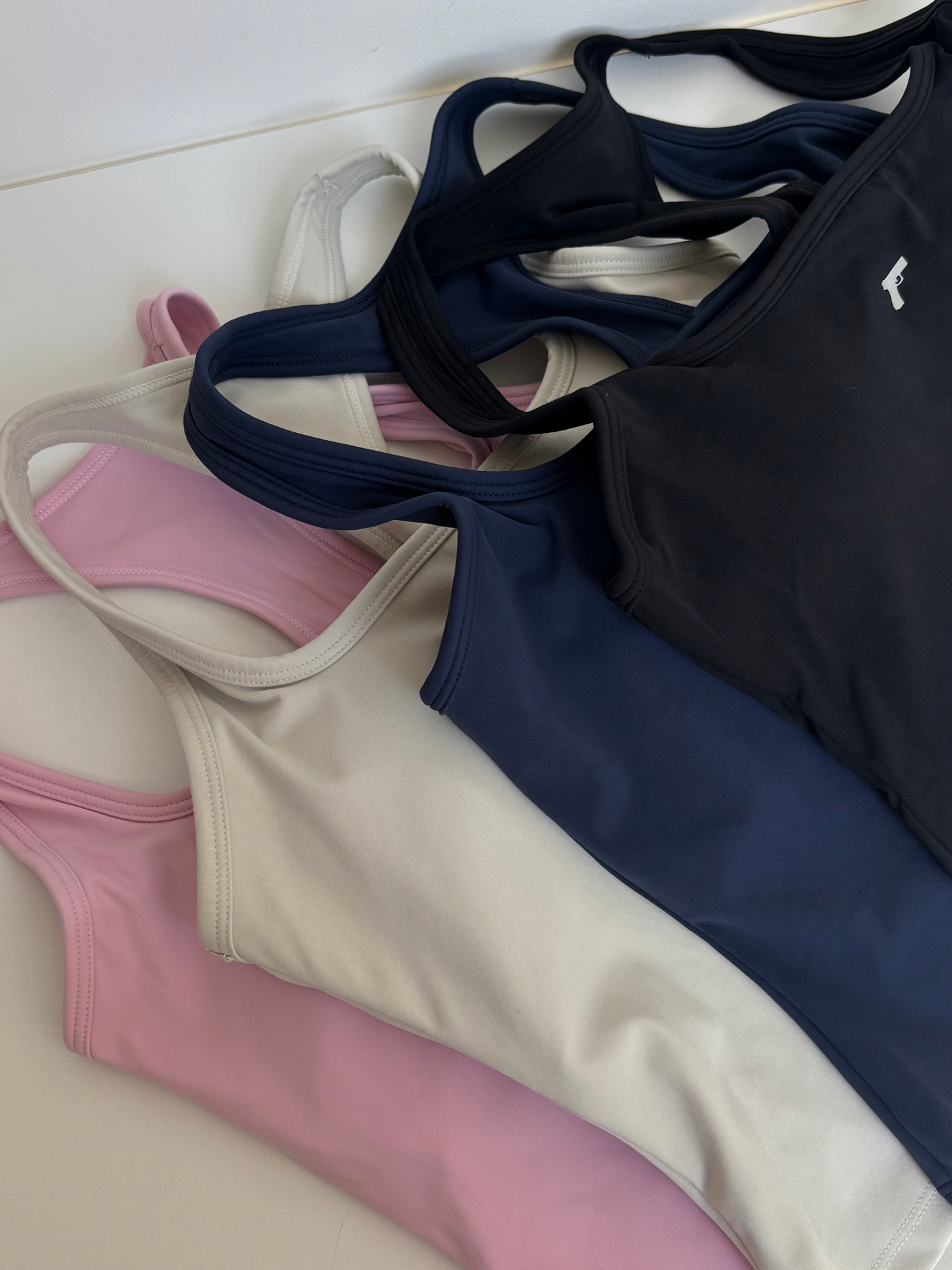 SERVE TANK TOP