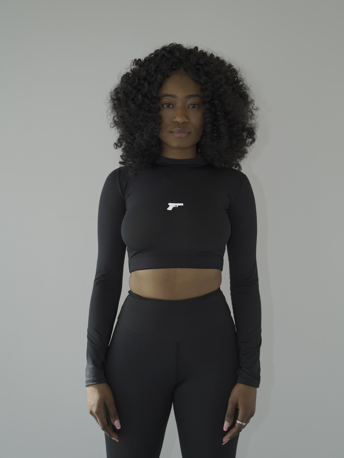 BASIC BLACK LONGSLEEVE OPEN BACK