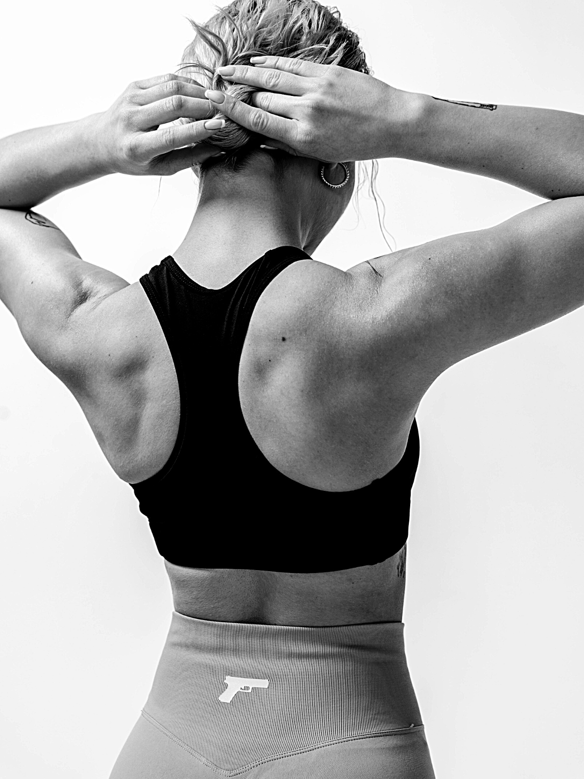 BASIC BLACK SPORTS BRA