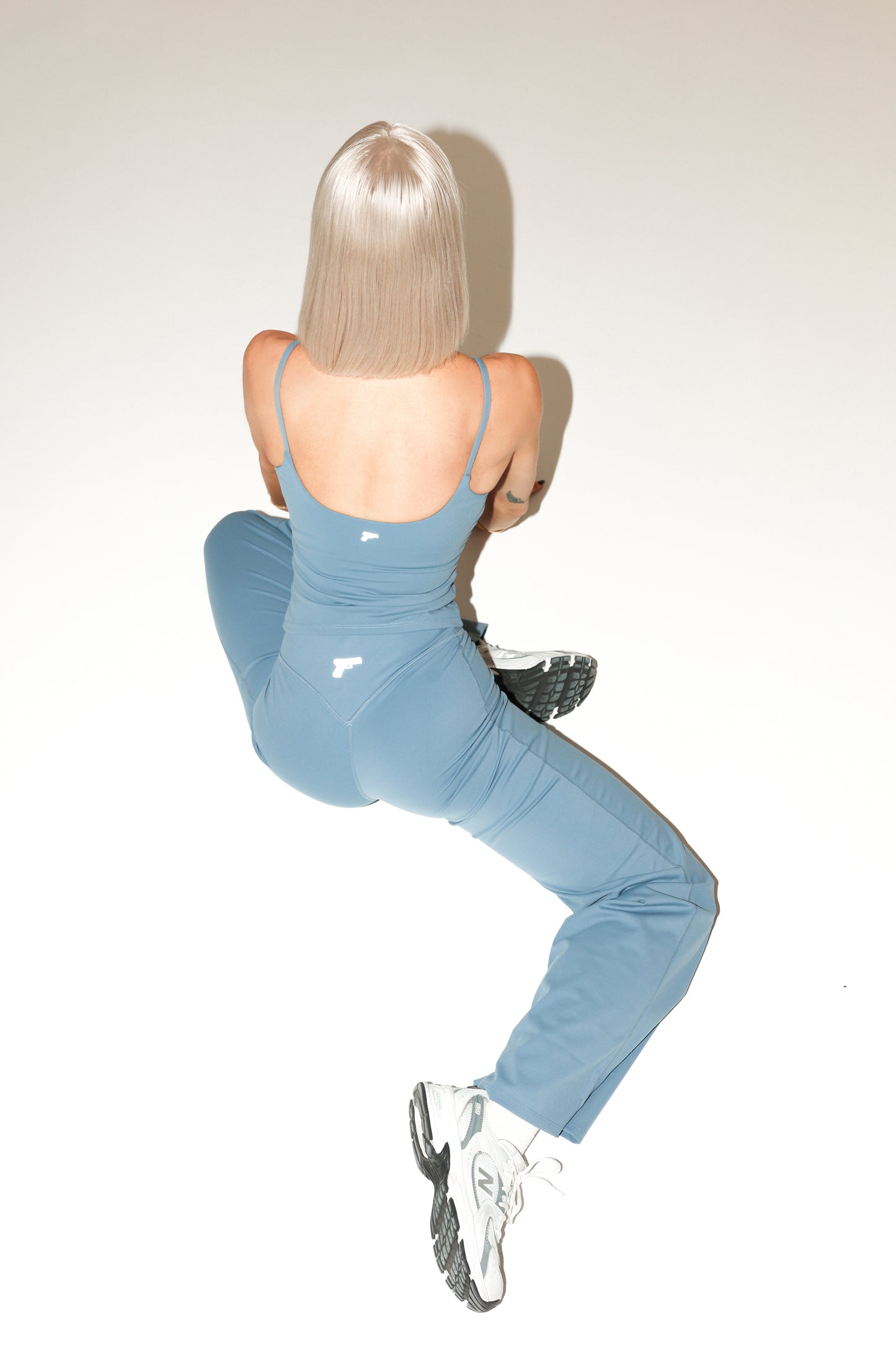 AURA STRAIGHT LEG ULTRA